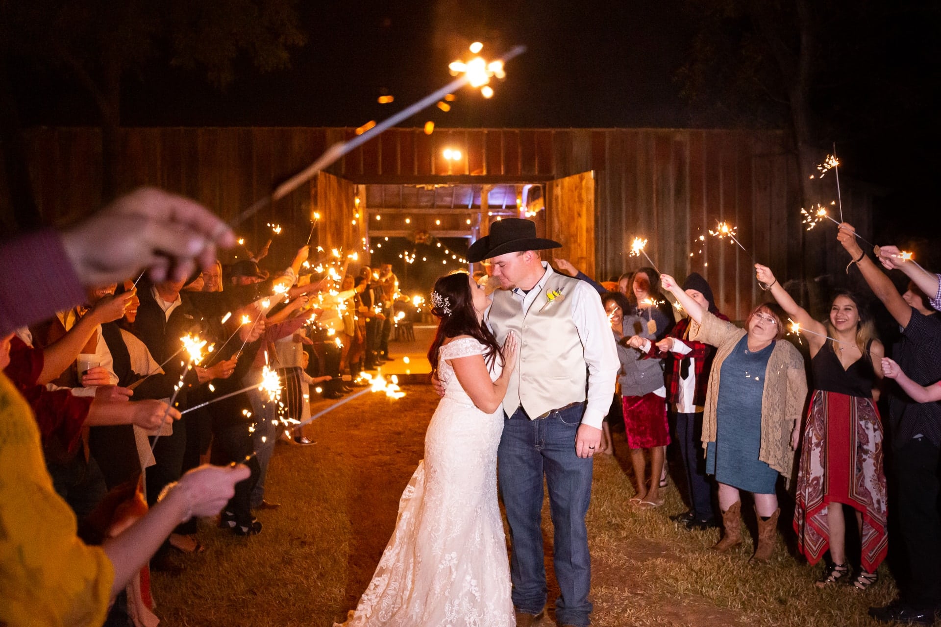 Barn Wedding at Esperanza Ranch | Oklahoma